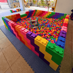 https://file.penguinpartypeople.com/uploads/Ball pit 3x3 (3).png
