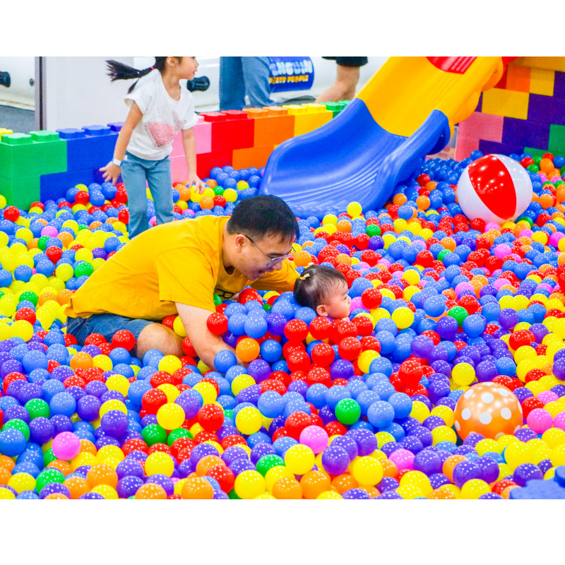 Mega Rainbow Ball Pit